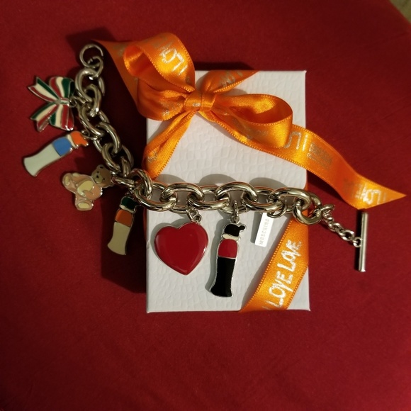 ❤ NEW MOSCHINO Charm Bracelet - Picture 4 of 6